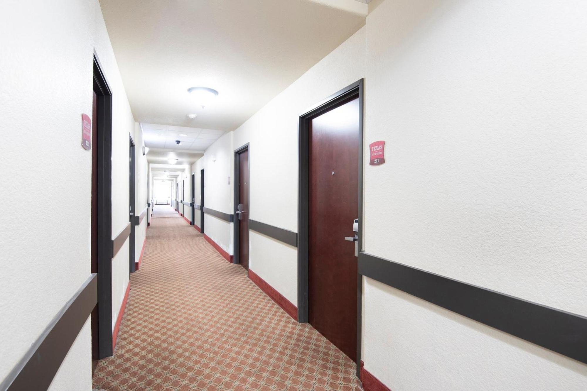 Oyo Townhouse Clute Lake Jackson Extérieur photo