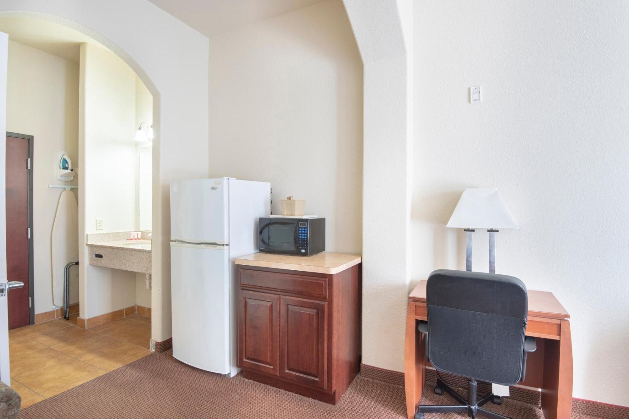 Oyo Townhouse Clute Lake Jackson Extérieur photo