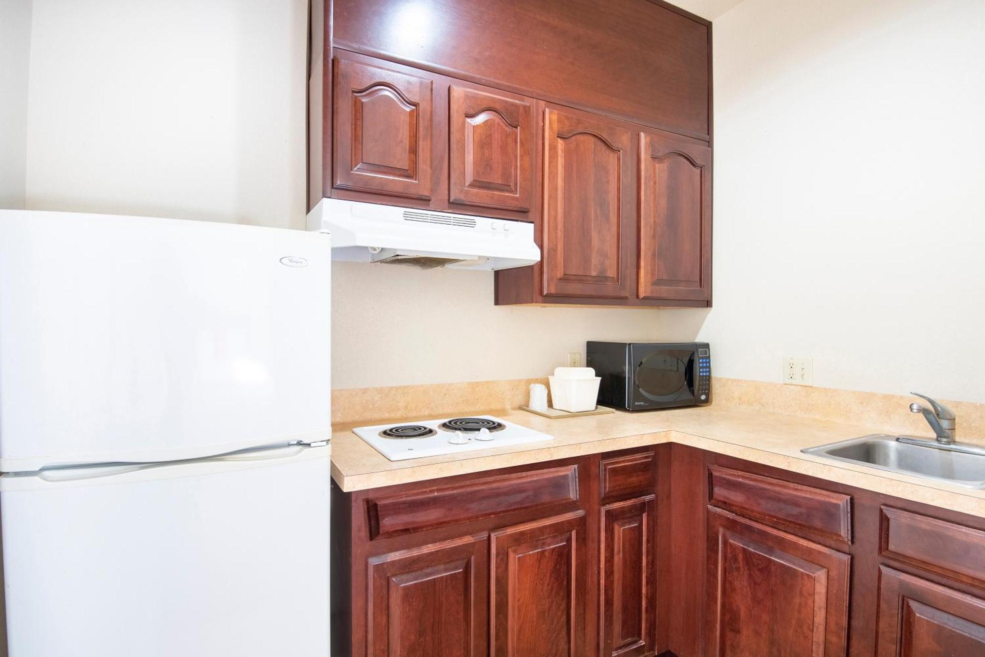 Oyo Townhouse Clute Lake Jackson Extérieur photo